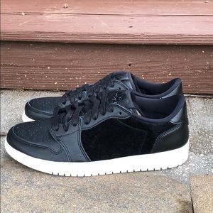 Air Jordan 1 Retro Low NS Black Women’s size 9.5